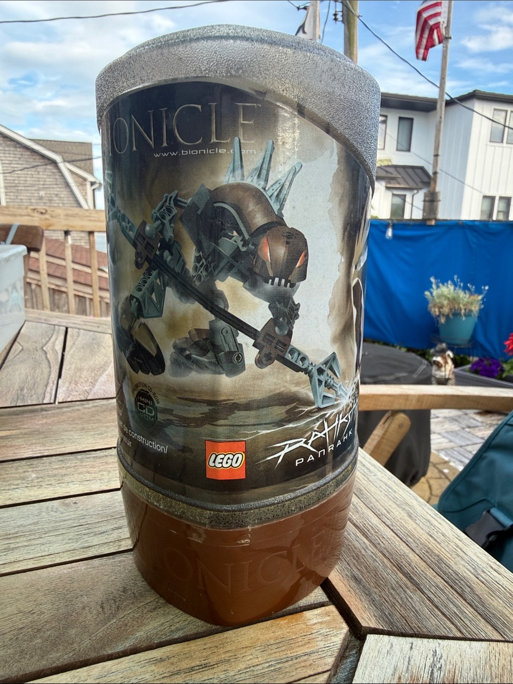 Lego Bionicle Panrahk factory sealed with a crack shown.